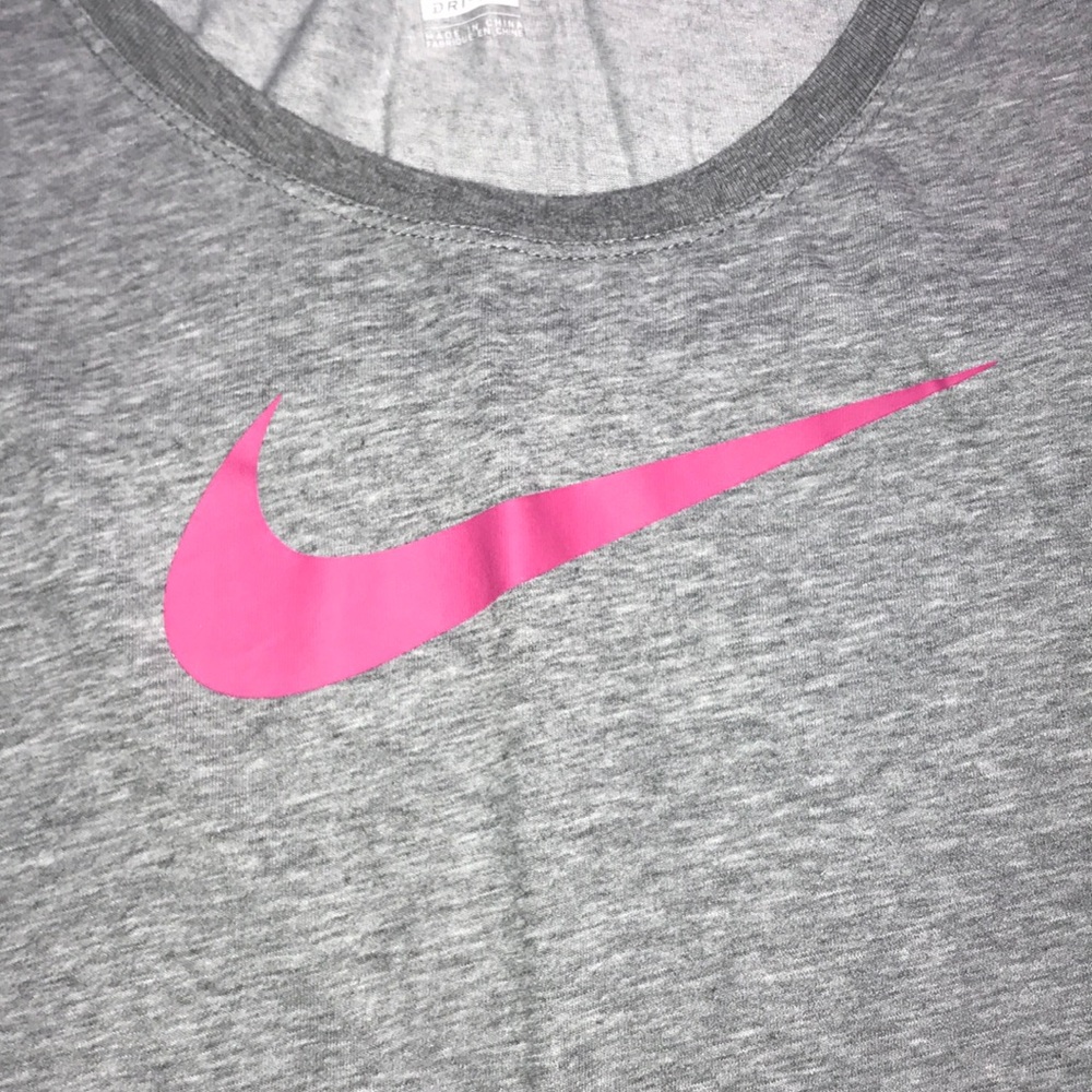 women’s Nike shirt size Large - Picture 2 of 7